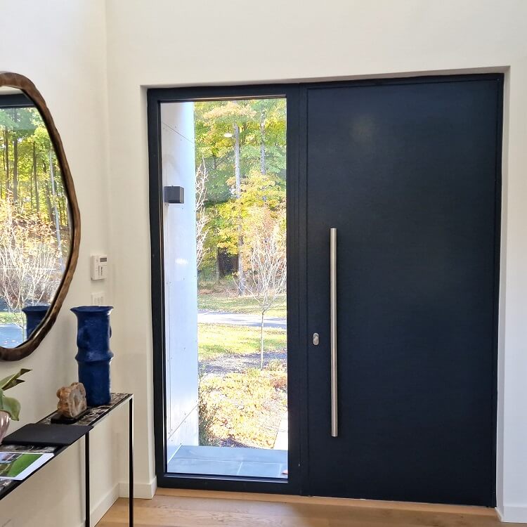 case study high-end home with aluminium front doors Aluprof